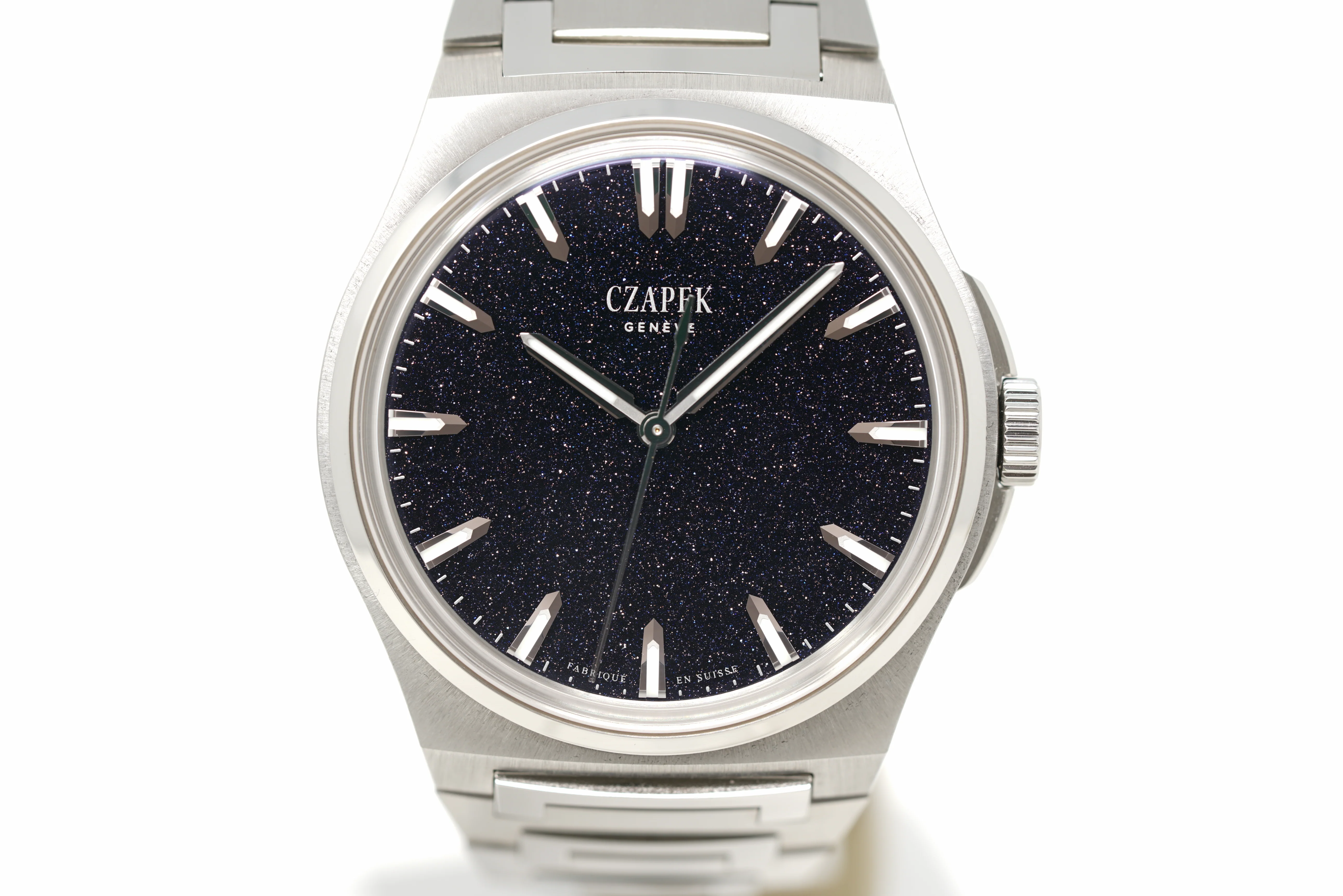 Czapek Topper Debut